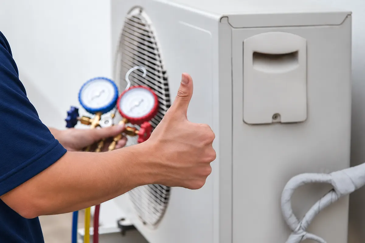 Comprobación de gas refrigerante de aire acondicionado en Valencia