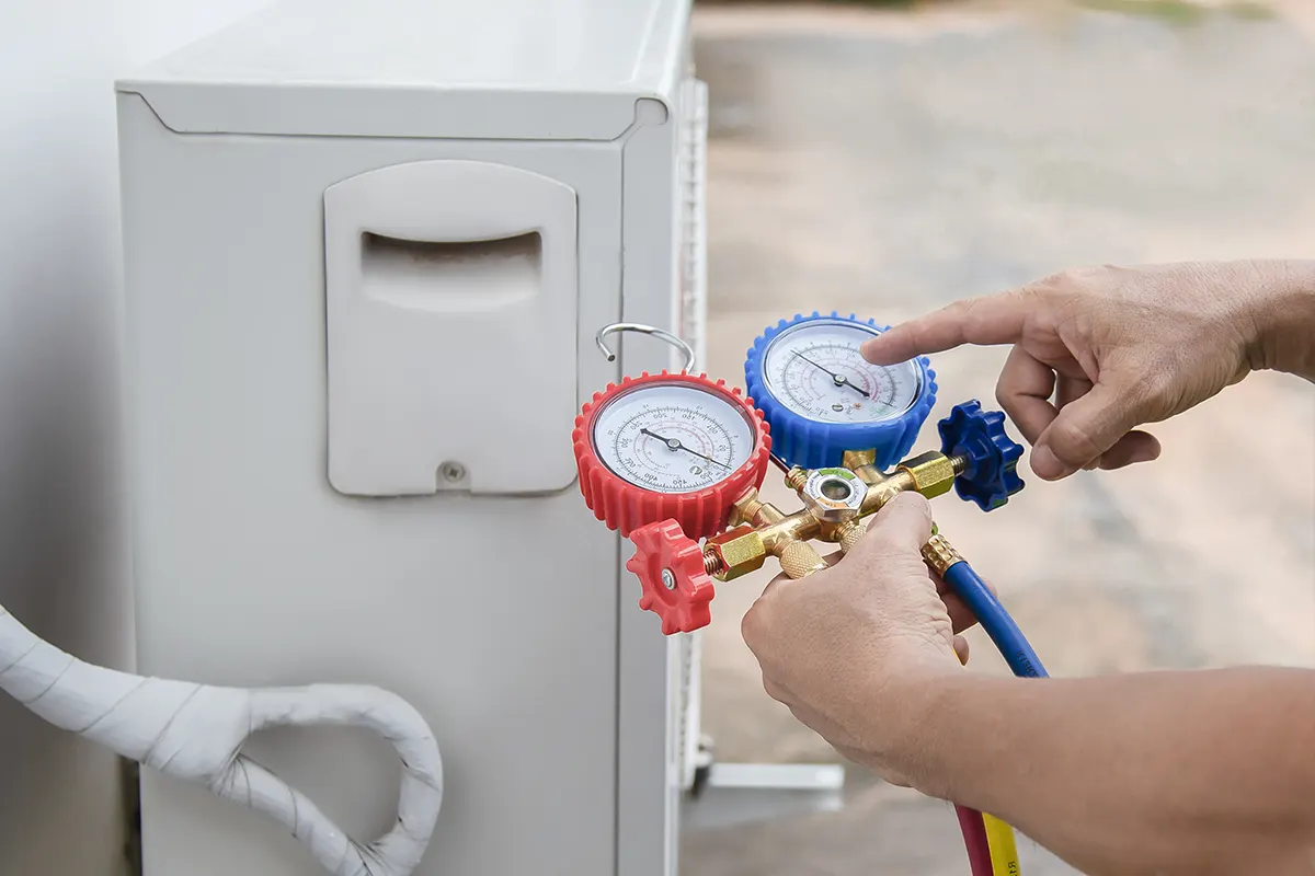 Recarga de gas de aire acondicionado en Valencia realizada por AIRESLAV